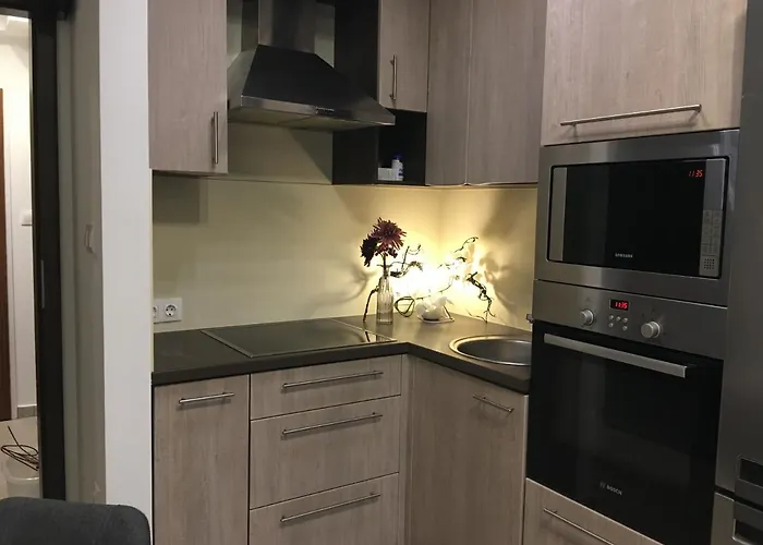 Home Apartment *